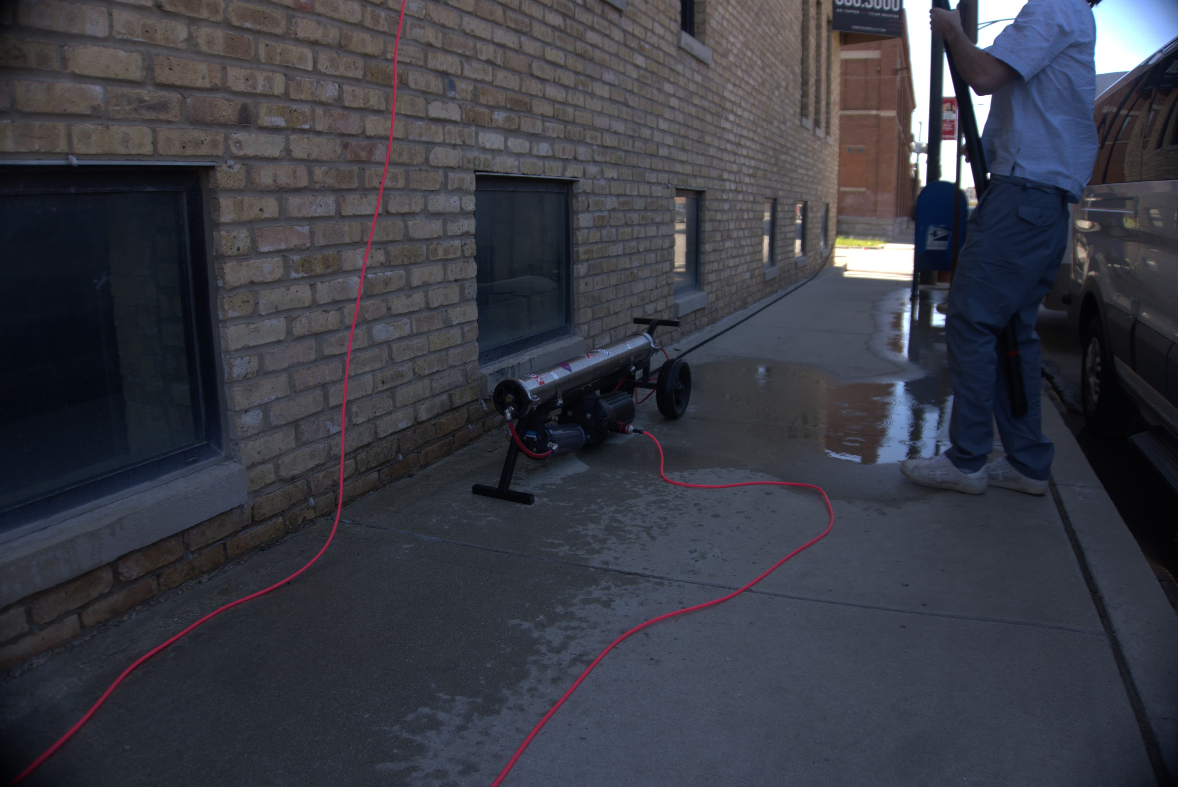 the XERO setup outdoors, mid-job